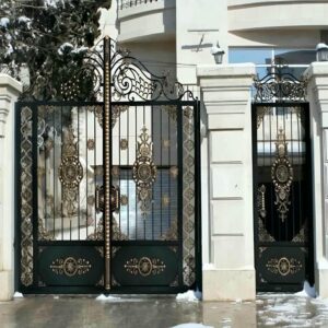انتخاب درب فلزی ساده و شیک ورودی ساختمان