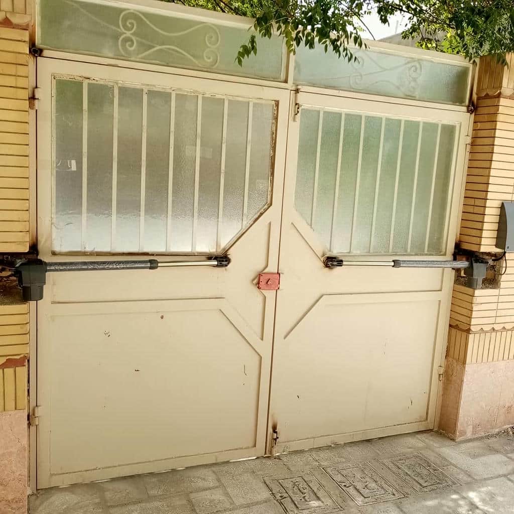 نصب جک درب پارکینگ تراز محور در ایرانشهر