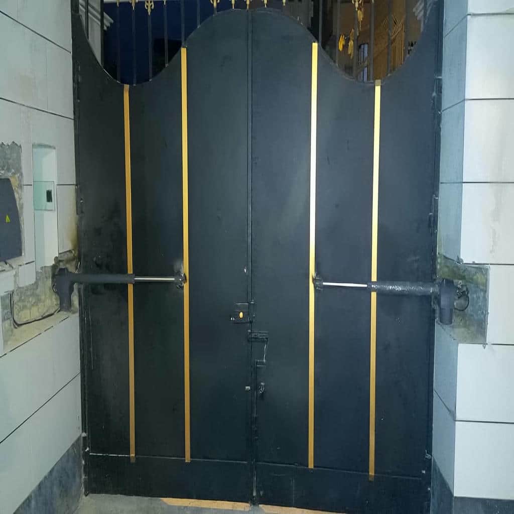 جک درب پارکینگ در بومهن