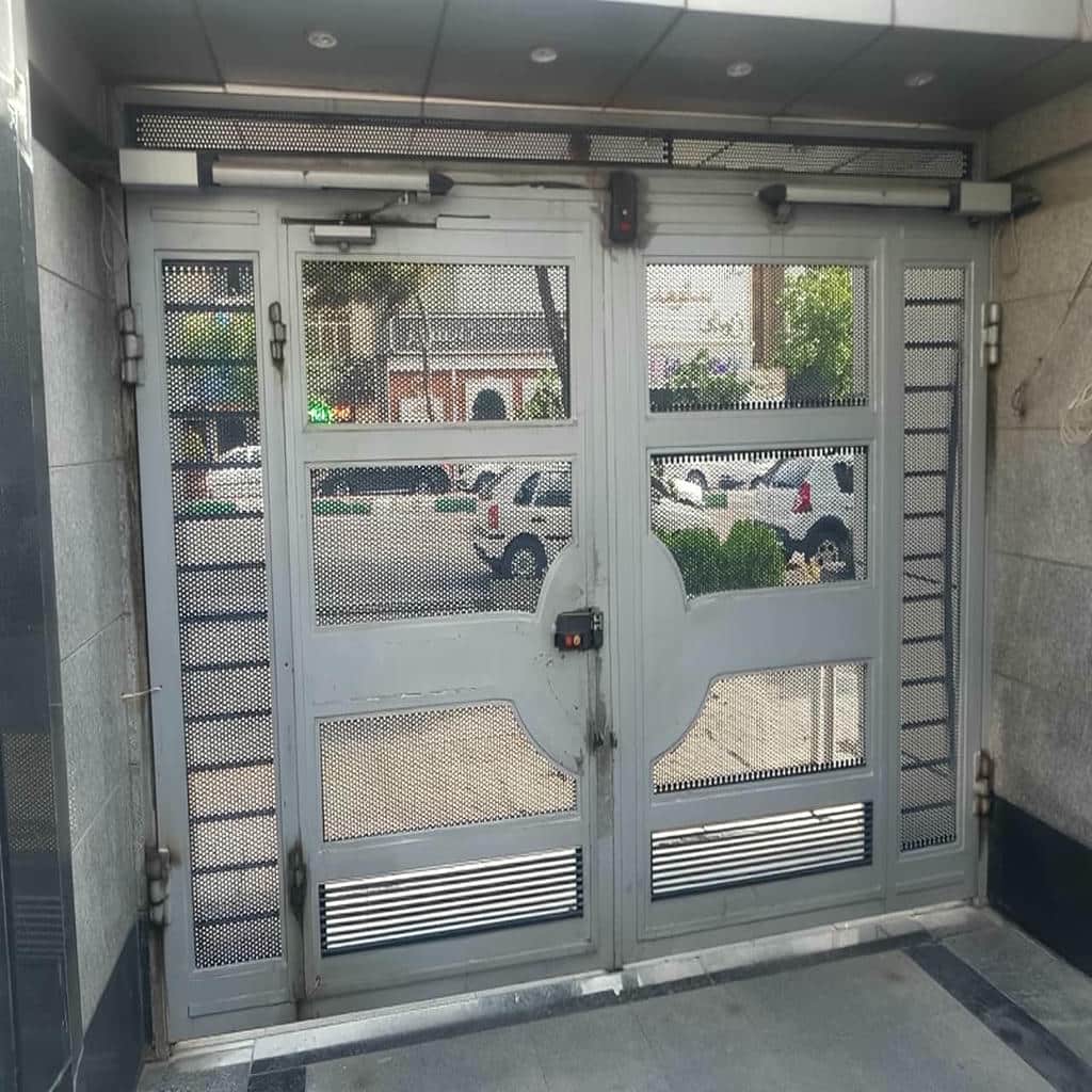 جک درب پارکینگ در سنندج