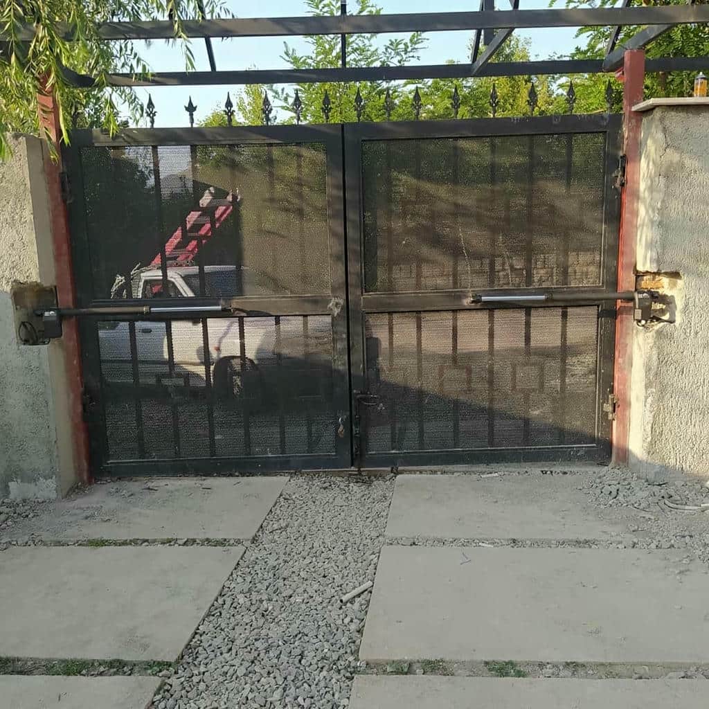 نصب جک درب پارکینگ اجرای اصولی در بندر بوشهر