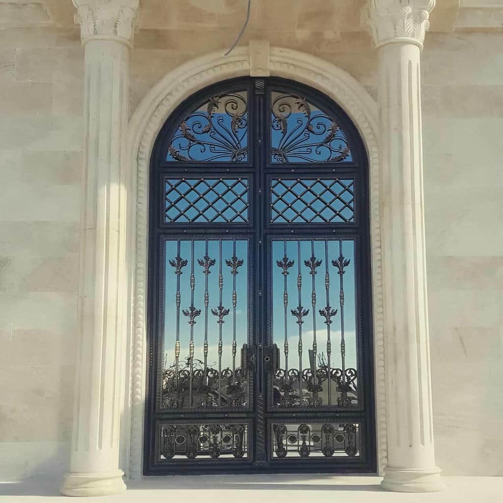 نصب درب حیاط فلزی ساده در نظرآباد