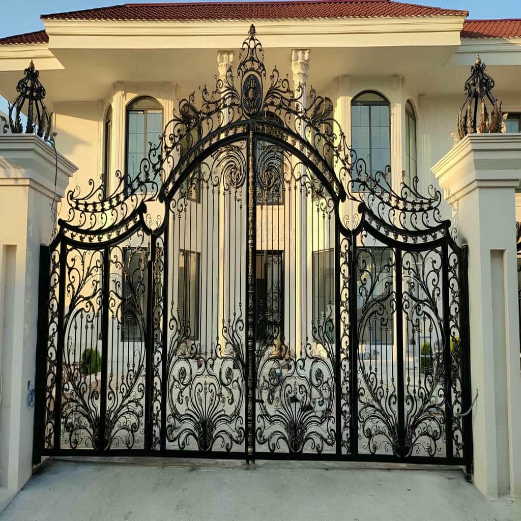 درب حیاط در نظرآباد