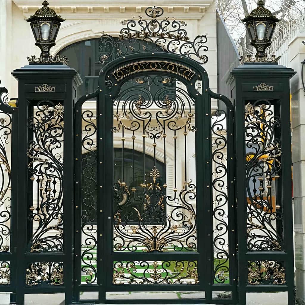 خرید درب حیاط فرفورژه کلاسیک در چابهار
