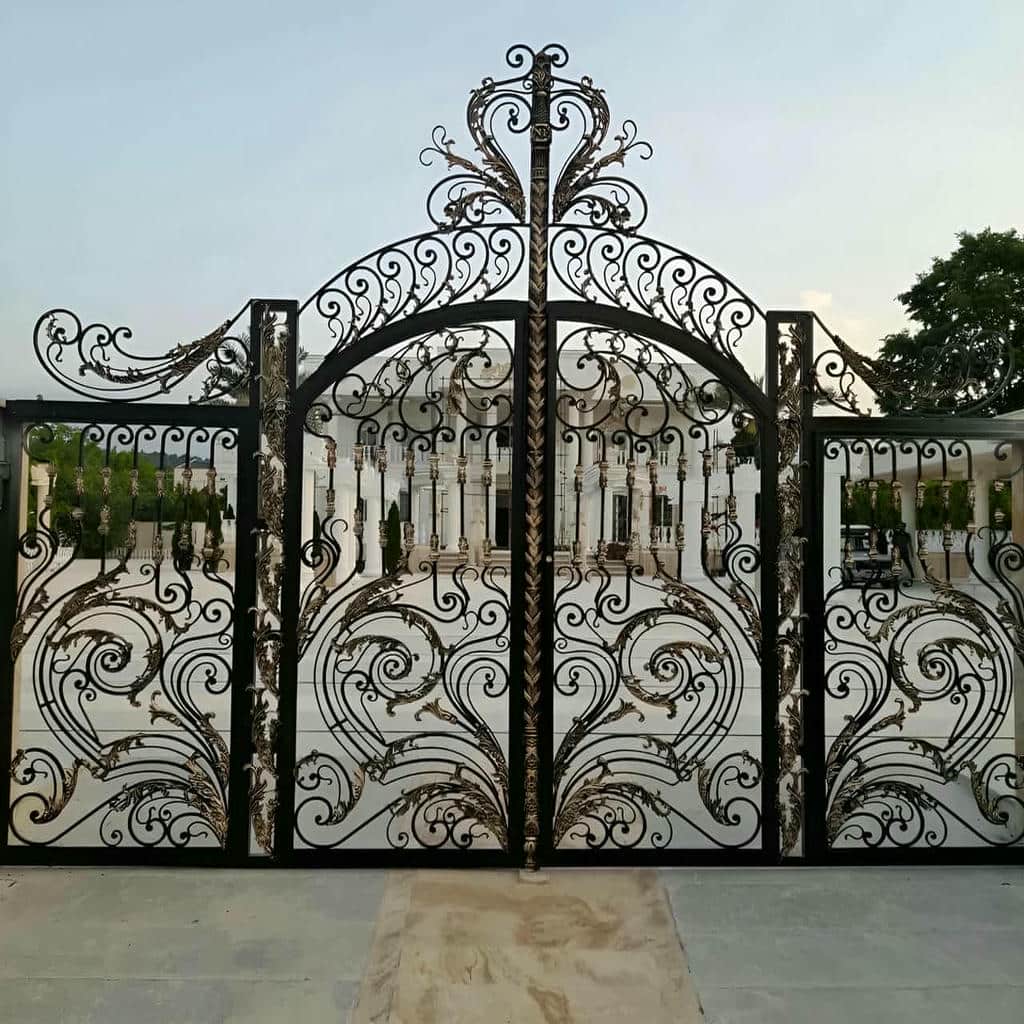 درب حیاط در ایرانشهر