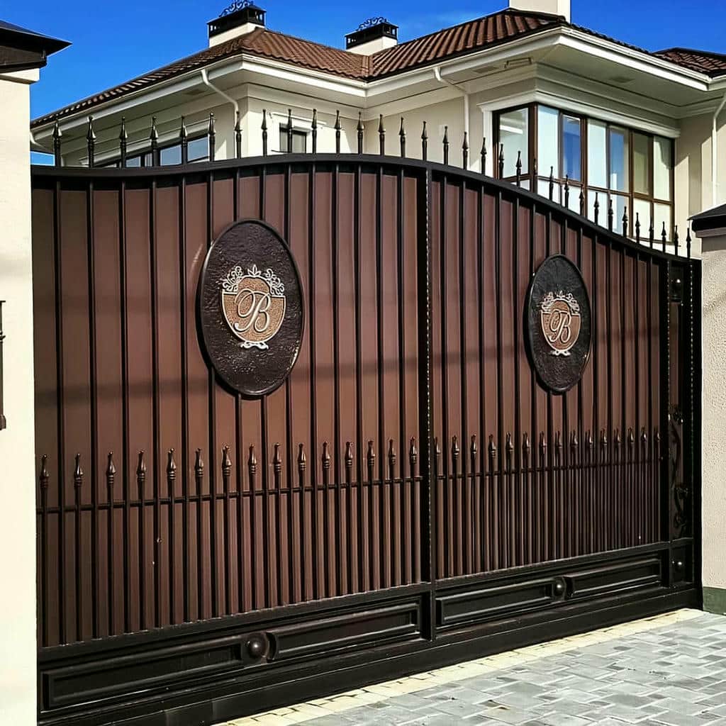 کارخانه درب حیاط رنگ کوره ای در اصفهان