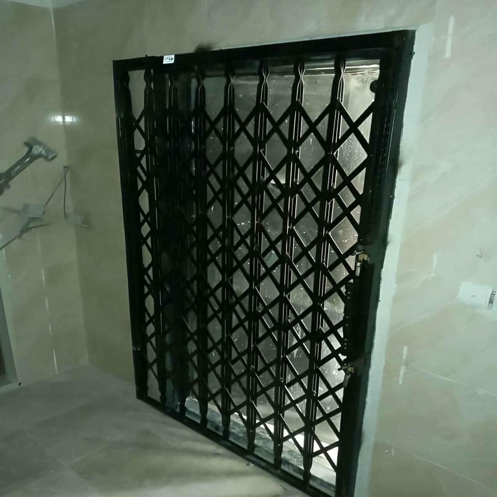 فروش درب آکاردئونی فلزی تمام گل در قزوین