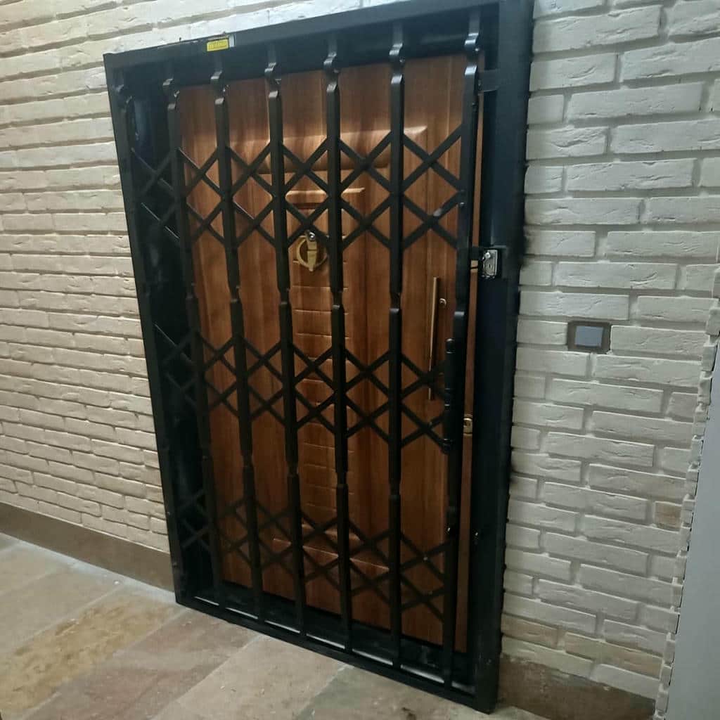 قیمت درب آکاردئونی فلزی تسمه تقویت‌شده در رفسنجان