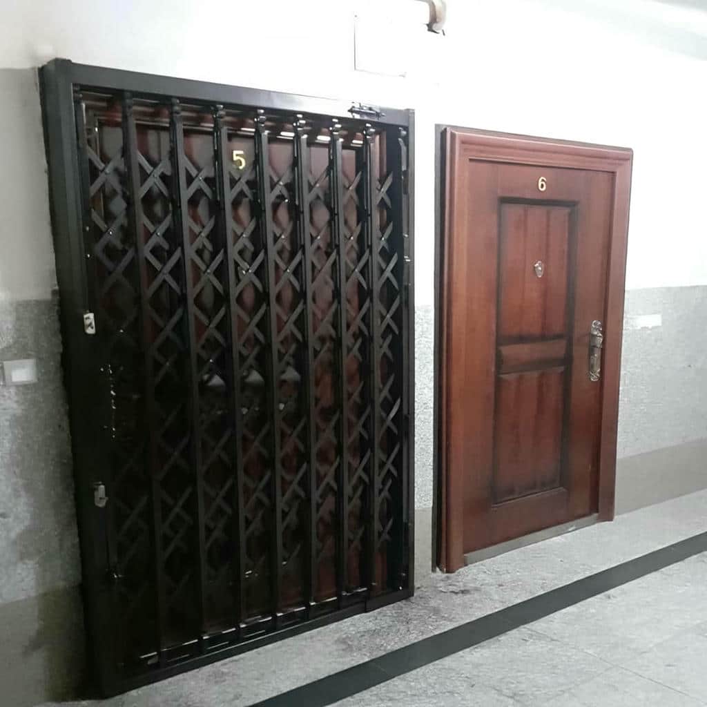 فروش درب آکاردئونی فلزی تمام گل در استان گیلان
