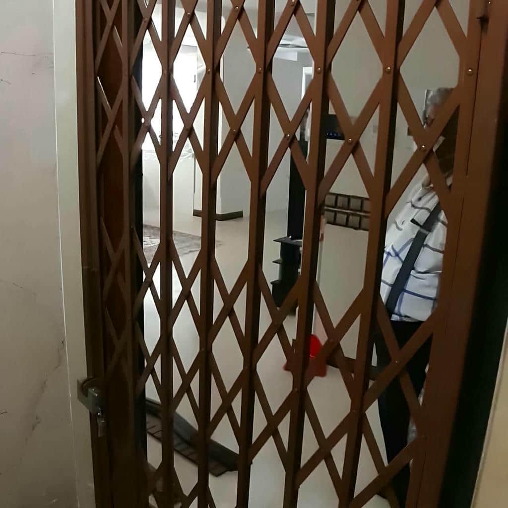 خرید درب آکاردئونی فلزی ضدبرش در فیروزکوه