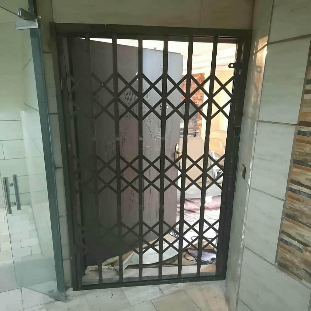 درب آکاردئونی فلزی در رشت