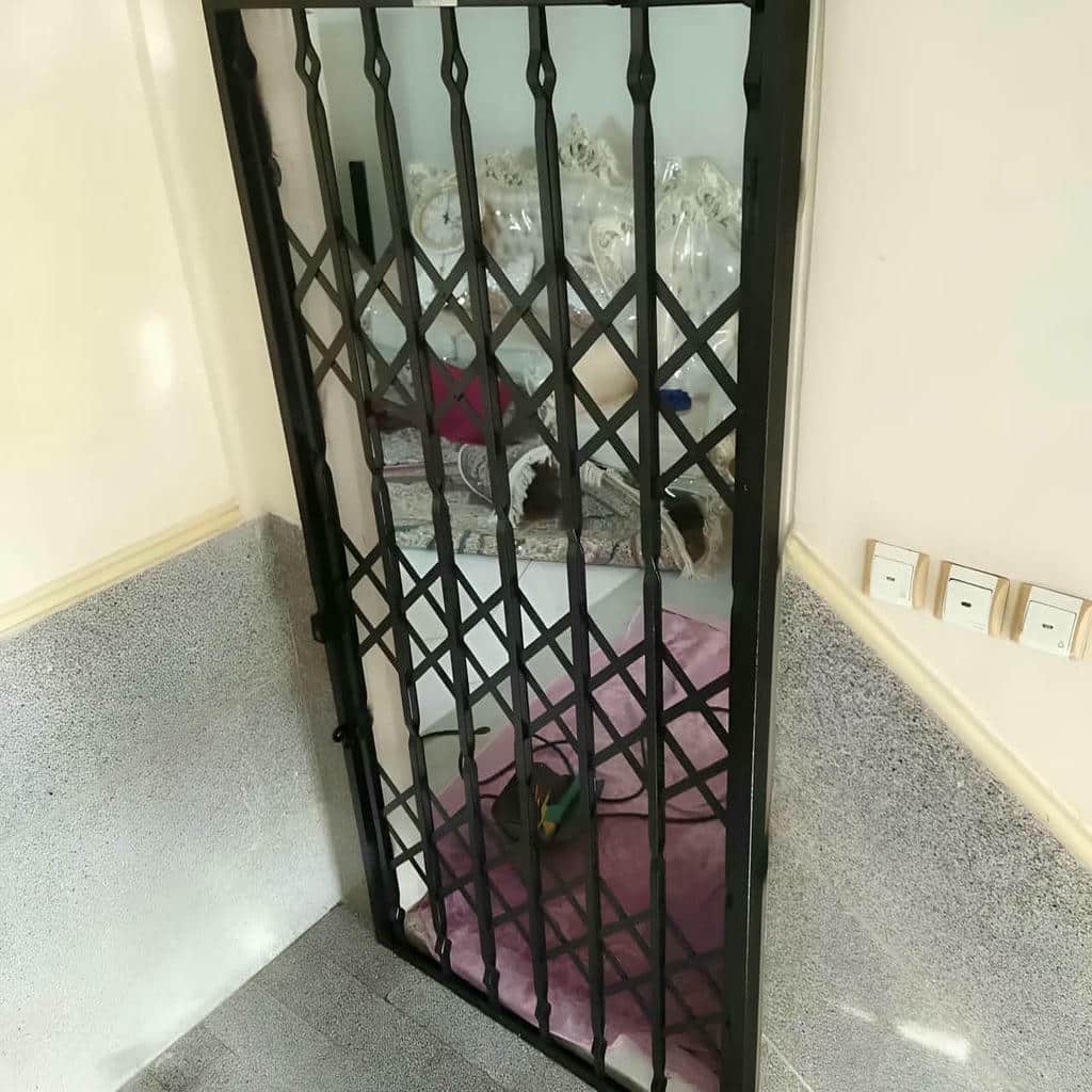 کارخانه درب آکاردئونی فلزی قفل ضدبرش در ارومیه