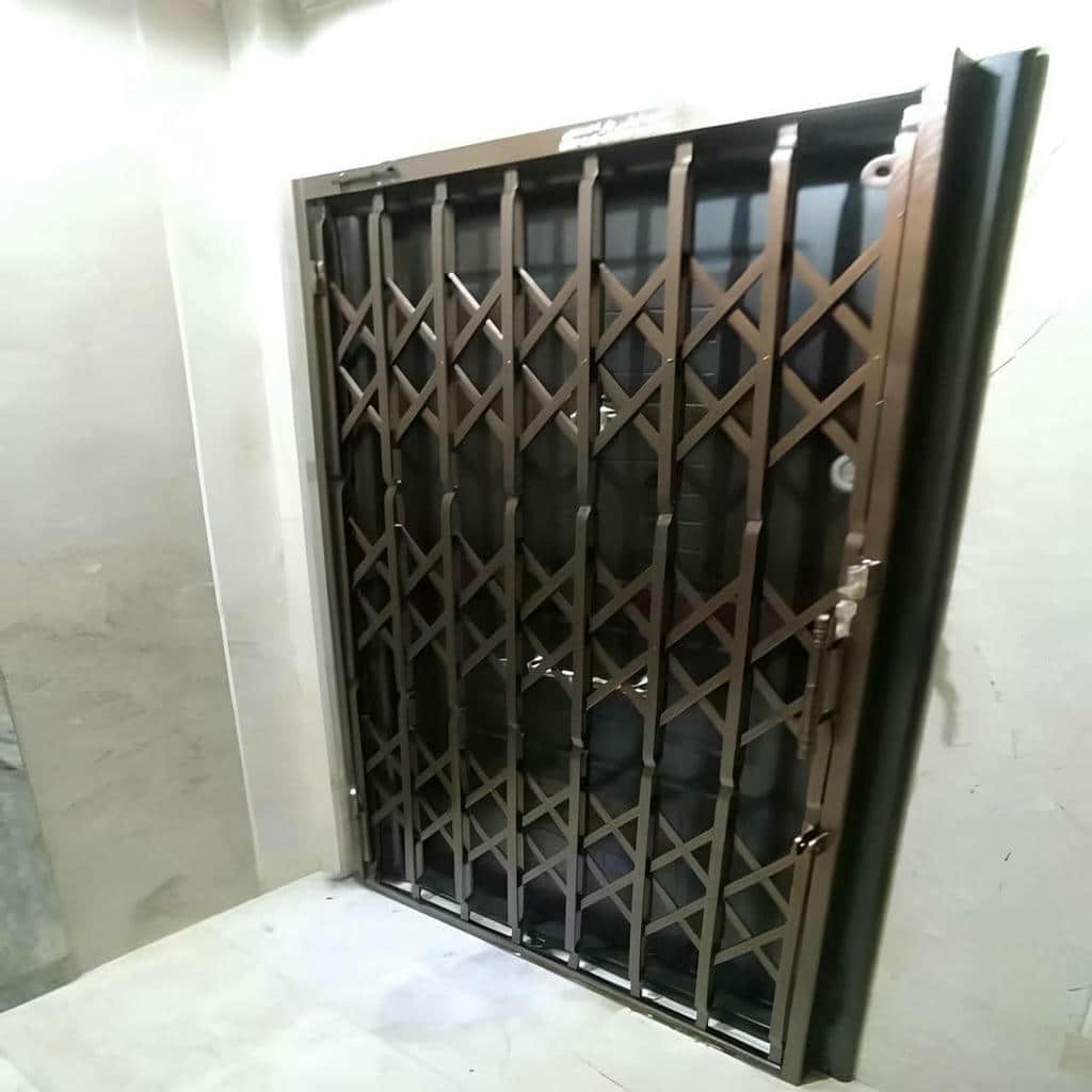 قیمت درب آکاردئونی فلزی سه گل در اصفهان