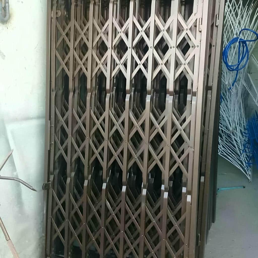 کارخانه درب آکاردئونی فلزی قفل مخفی در استان مازندران