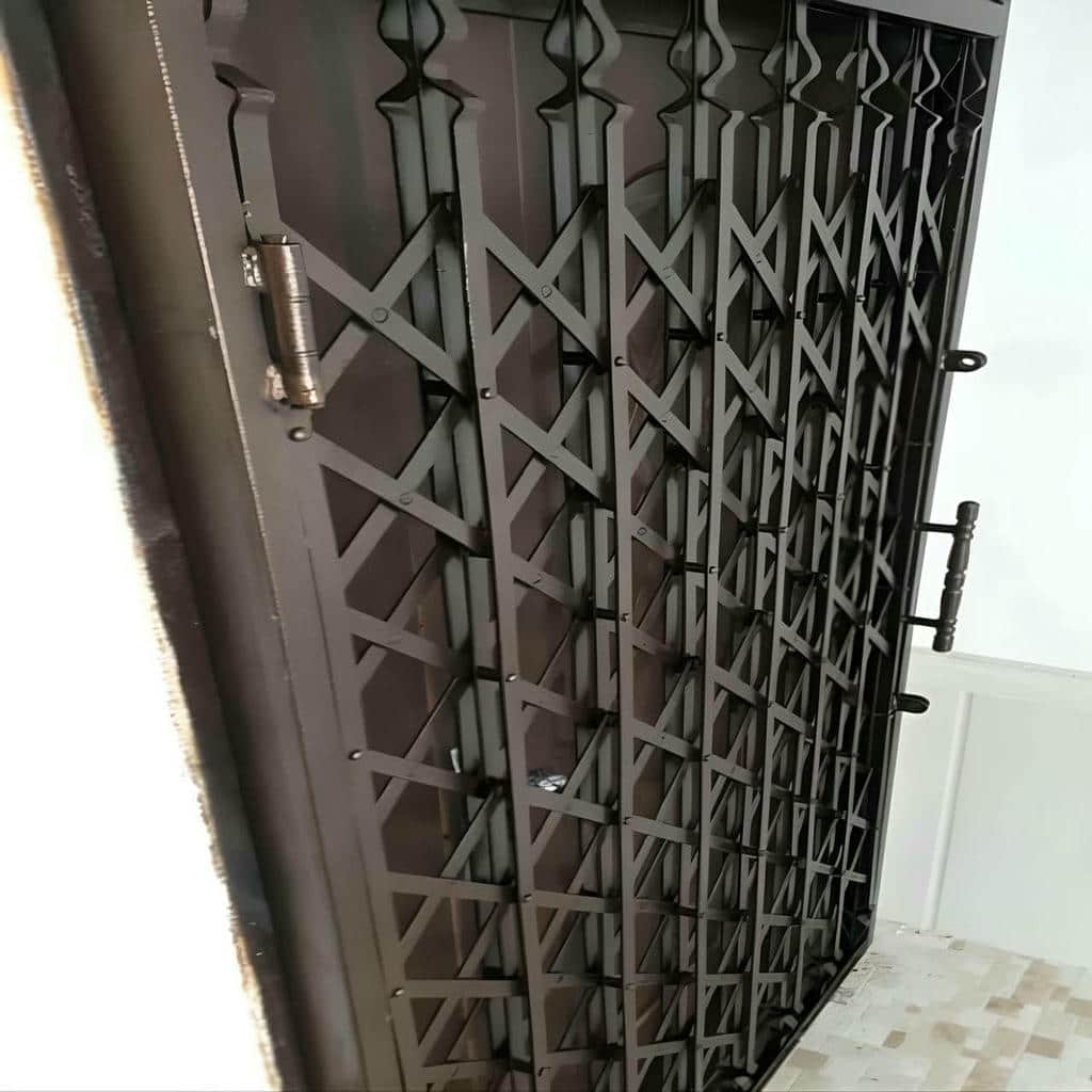 قیمت درب آکاردئونی فلزی تسمه تقویت‌شده در یاسوج
