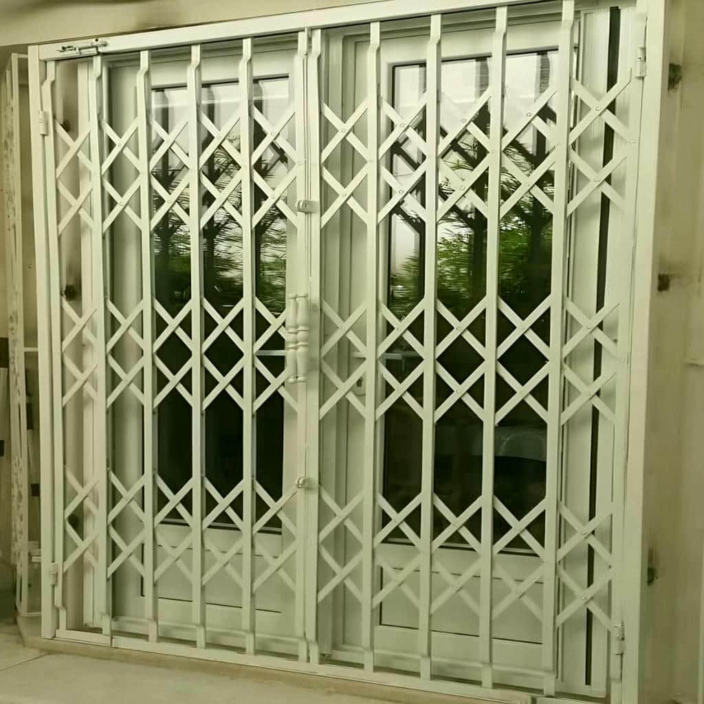 خرید درب آکاردئونی فلزی سه گل در فیروزکوه