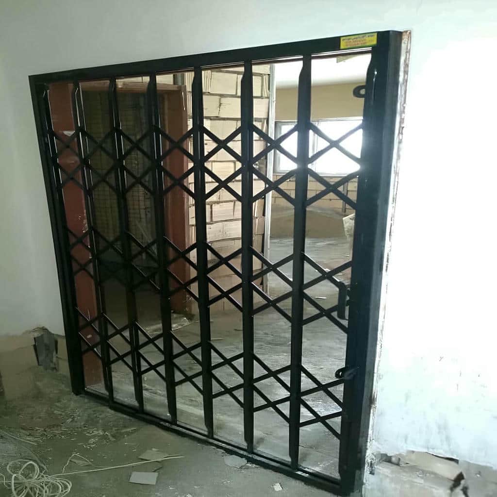 قیمت درب آکاردئونی فلزی تسمه تقویت‌شده در سقز