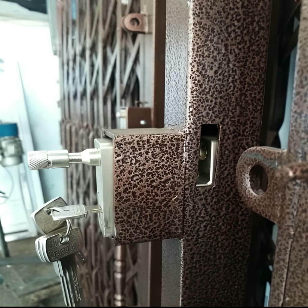 قیمت درب آکاردئونی فلزی سه گل در آبادان