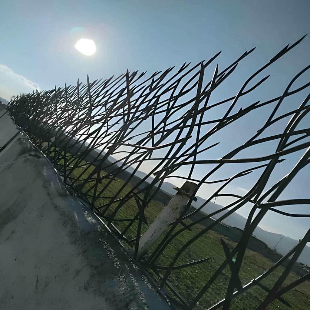 نصب حفاظ شاخ گوزنی دیوار ساختمان اجرای تراز در پرند