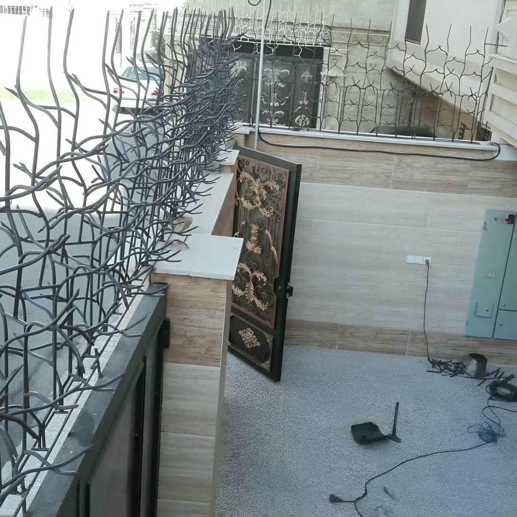 قیمت حفاظ شاخ گوزنی دیوار ساختمان ارتفاع متنوع در رشت