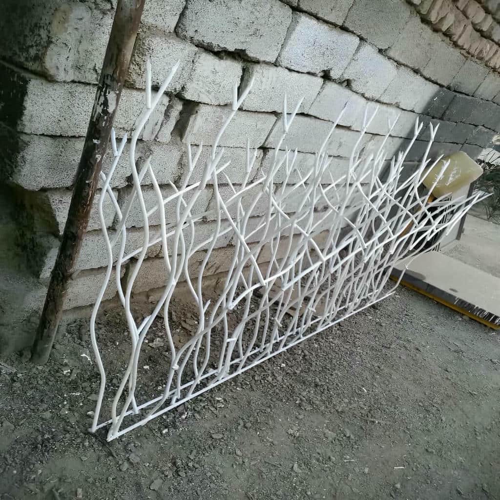 نصب حفاظ شاخ گوزنی دیوار ساختمان با جوشکاری دقیق در فردیس کرج