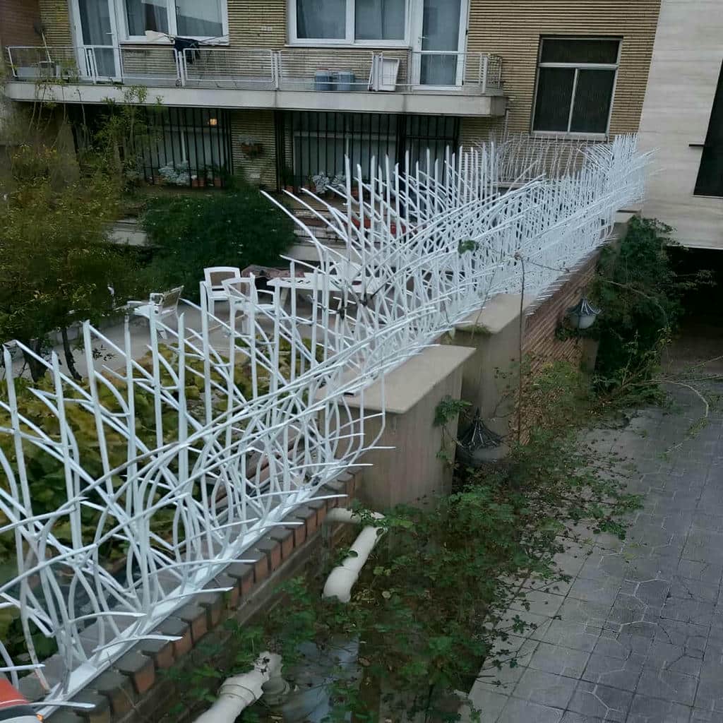 نصب حفاظ شاخ گوزنی دیوار ساختمان رنگ کوره ای در مریوان