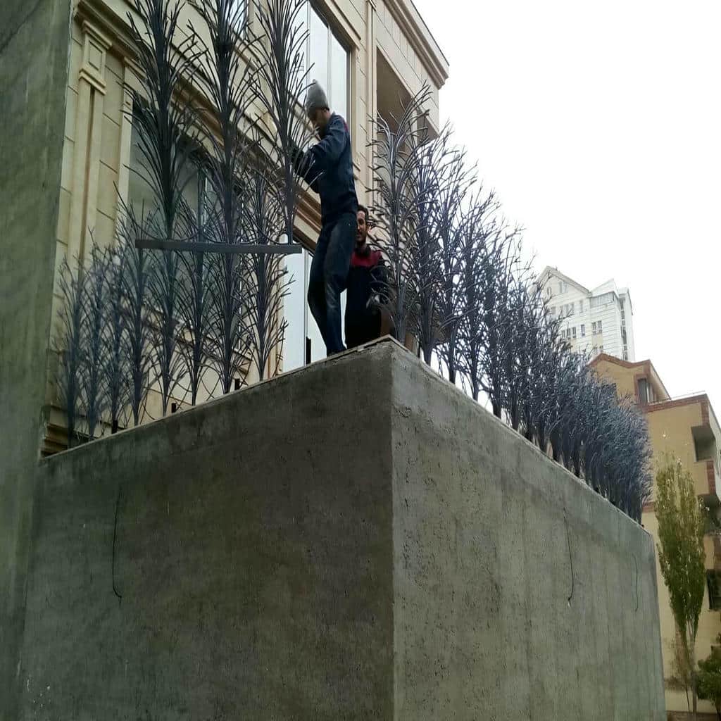 نصب حفاظ شاخ گوزنی دیوار ساختمان رنگ کورهای ضد زنگ در اصفهان
