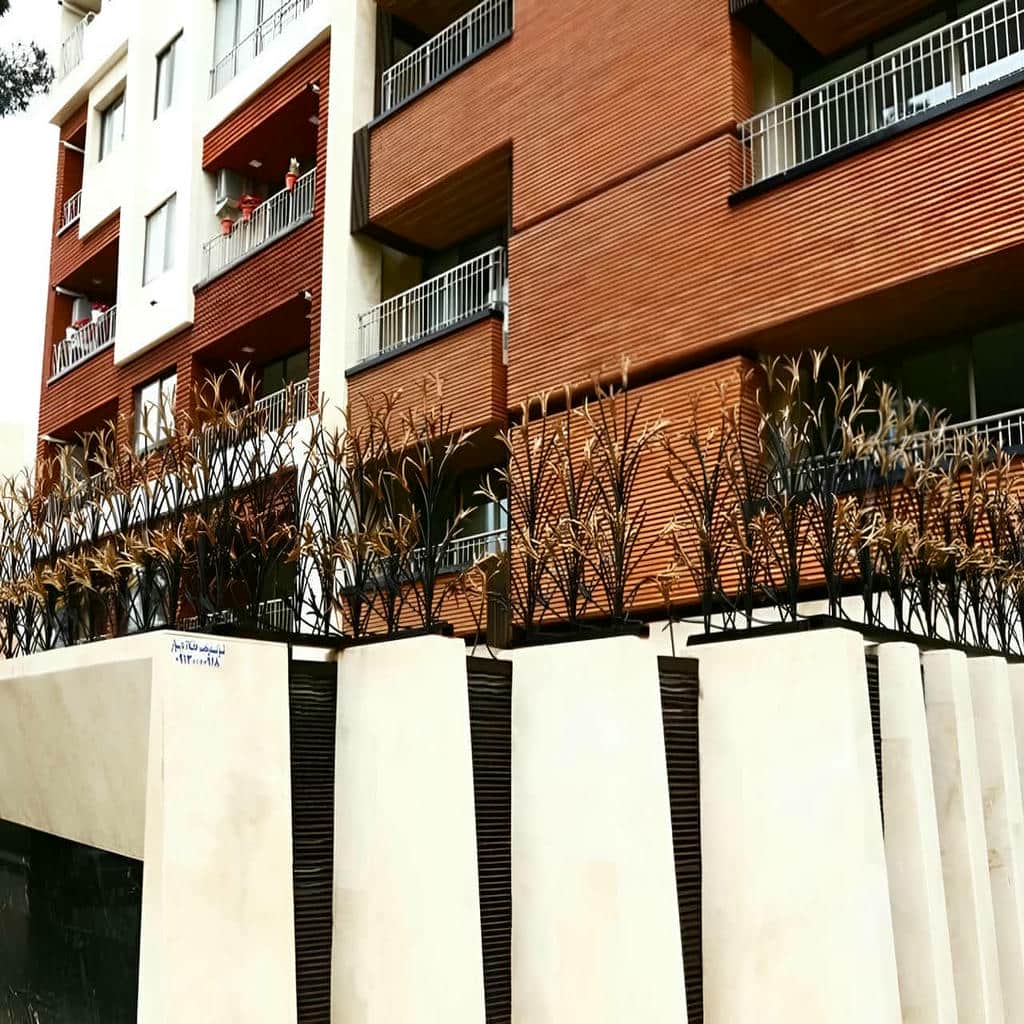 نصب حفاظ شاخ گوزنی دیوار ساختمان اجرای تراز در نظرآباد