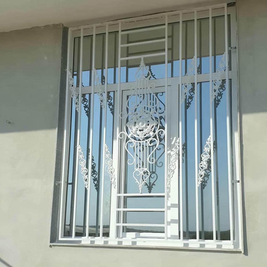 قیمت حفاظ پنجره فرفورژه کلاسیک در سیرجان