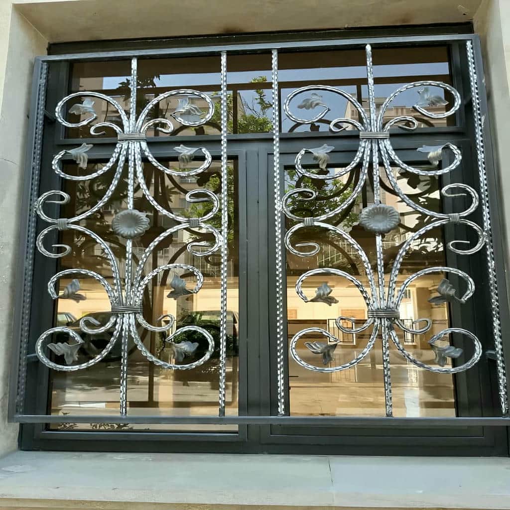 قیمت حفاظ پنجره فرفورژه کلاسیک در سبزوار