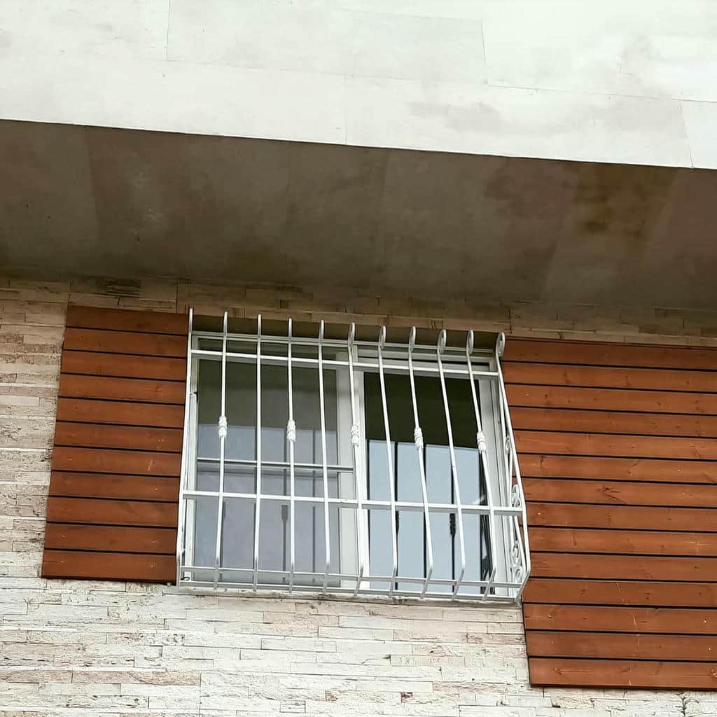 خرید حفاظ پنجره نرده آهنی ساده در استان گیلان