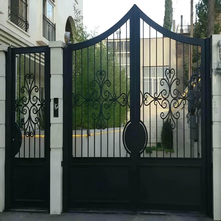 درب حیاط ویلا مدل فلزی فرفورژه ۳۴۵ درب حیاط در یاسوج