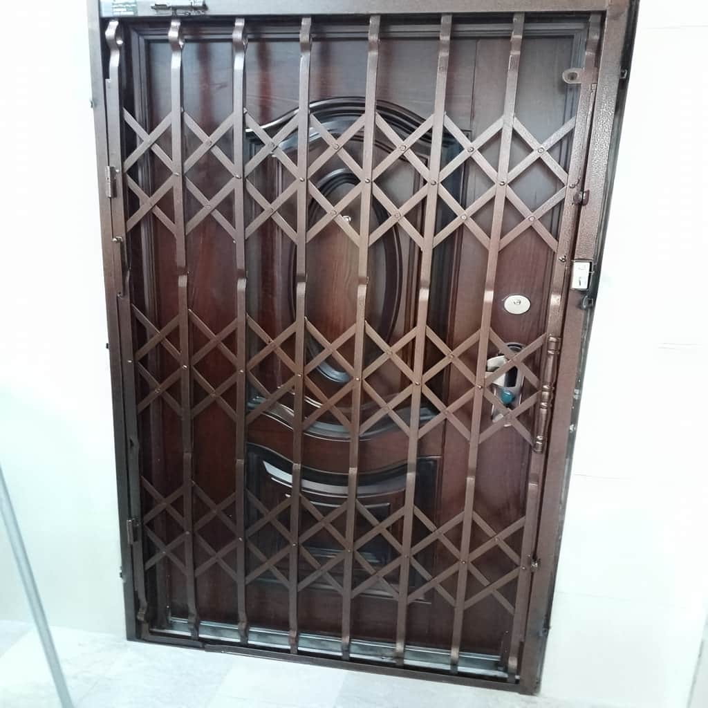 حفاظ خانه در زمان سفر با رنگ مقاوم روی فلز