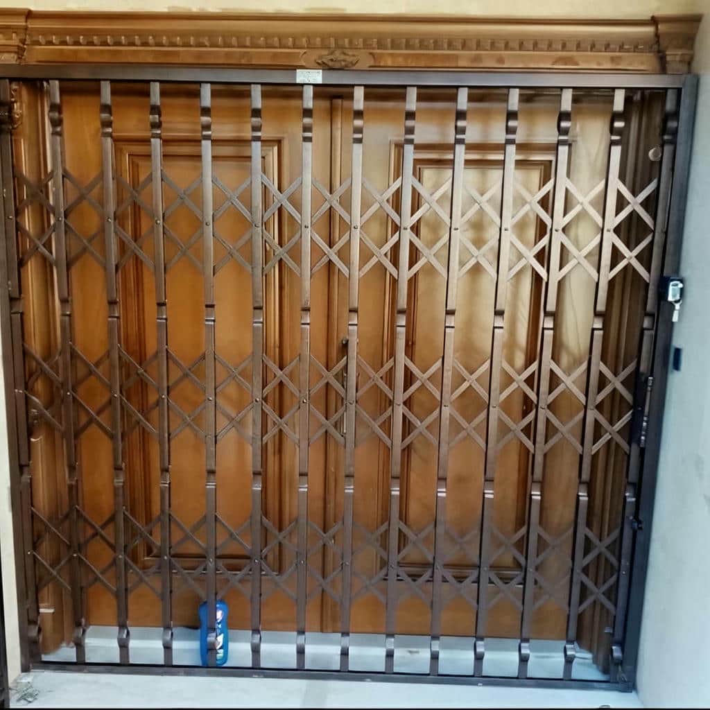 خرید درب آکاردئونی ضد سرقت؛ نکات مهم پیش از سفارش