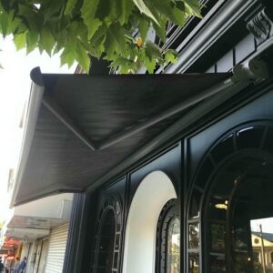 برتری های سایبان برقی نسبت به سایبان چتری
