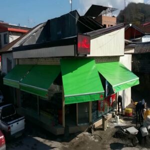 سایبان برقی مجهز به سنسور باد و باران
