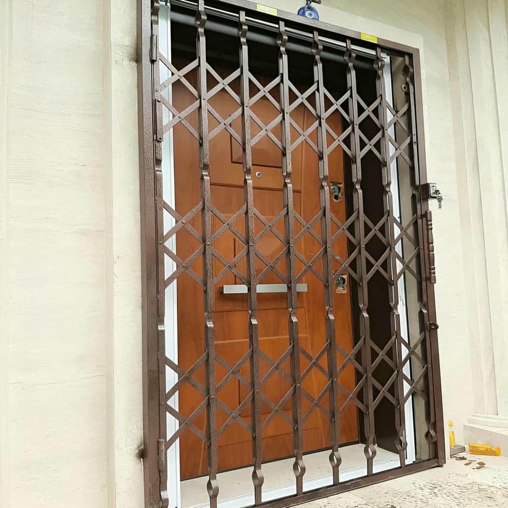 خدمات ساخت درب ریلی آکاردئونی کم جا با ریل مقاوم