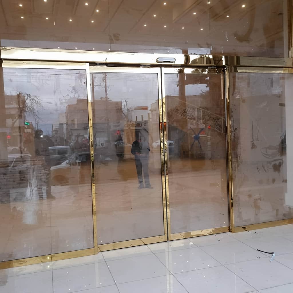 سفارش درب اتوماتیک شیشه ای تلسکوپی برای دهانه محدود