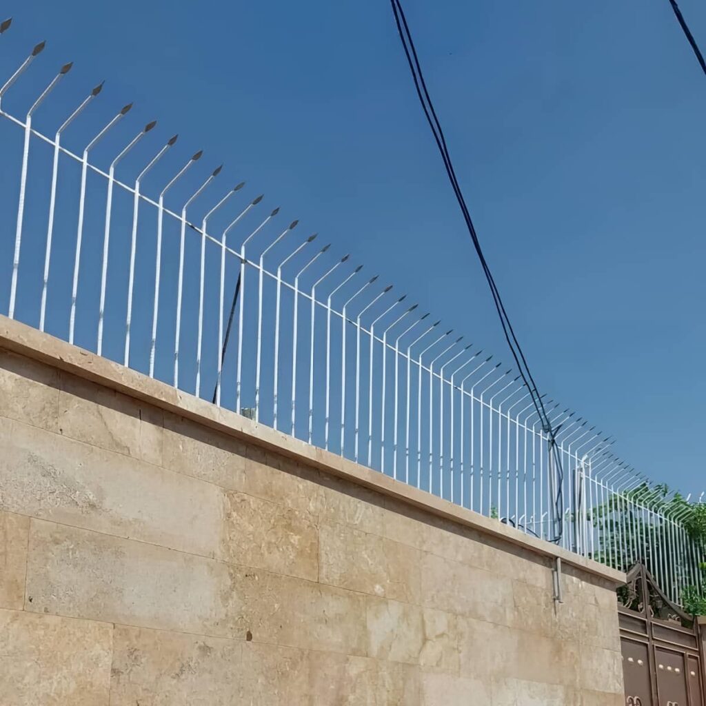قیمت حفاظ سرنیزه ای دیوار حیاط بر اساس مشخصات سفارش