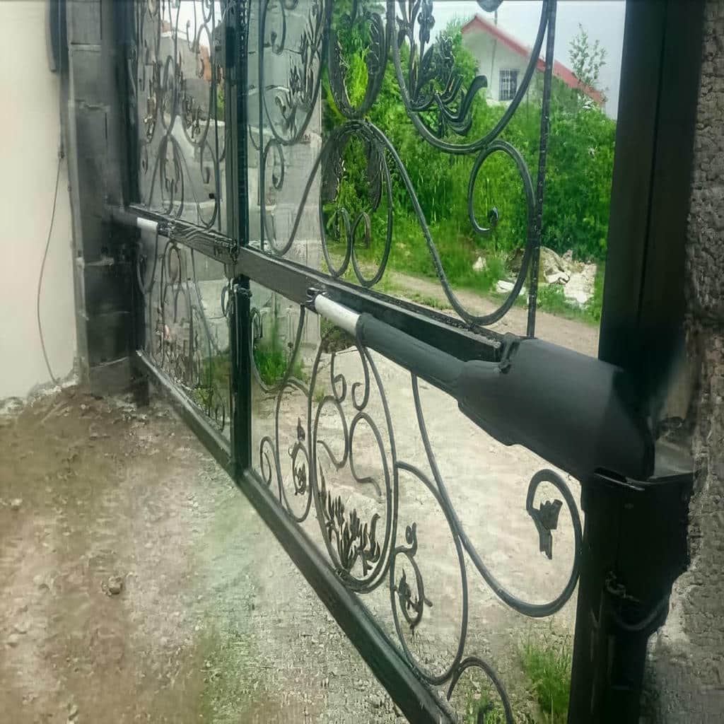 اجرای فتوسل جک پارکینگ ایمنی برای درب بازویی و ریلی