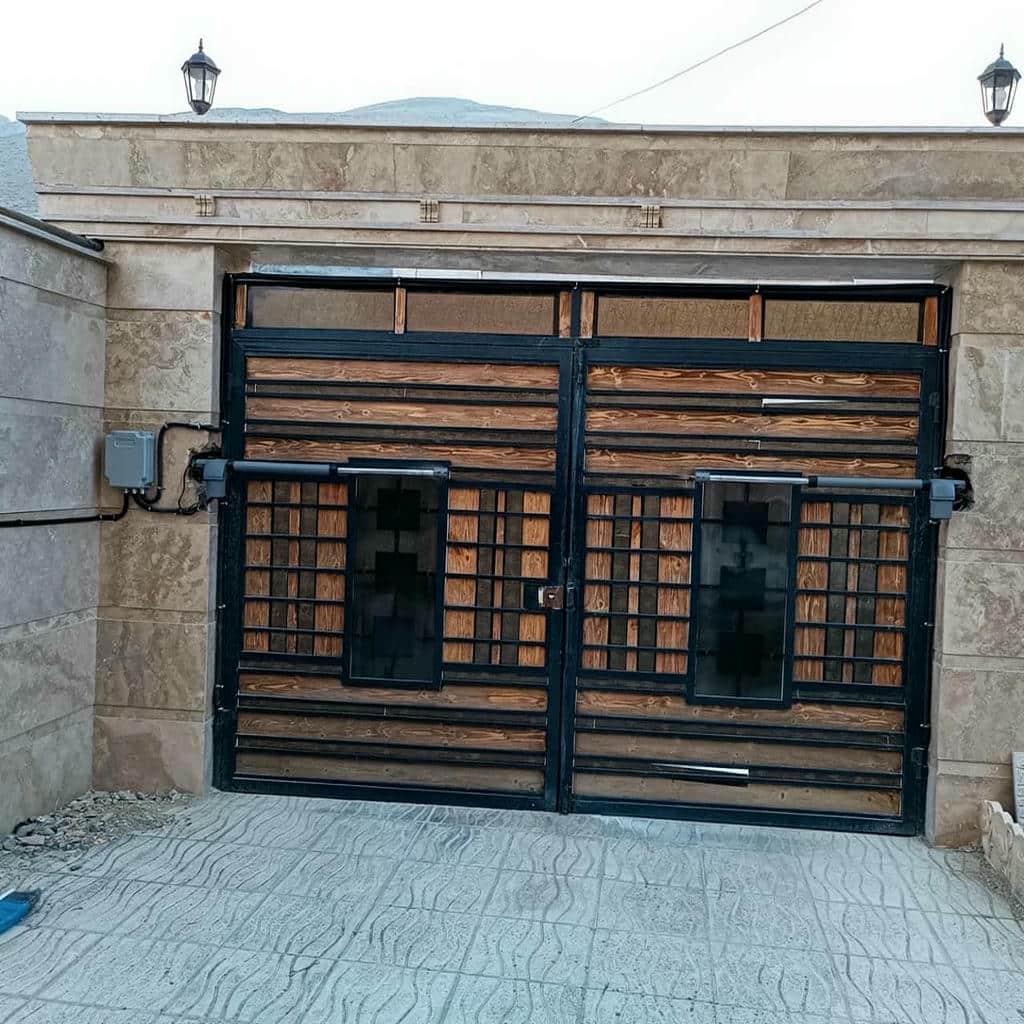 سفارش جک درب پارکینگ کم تردد برای ورودی مسکونی