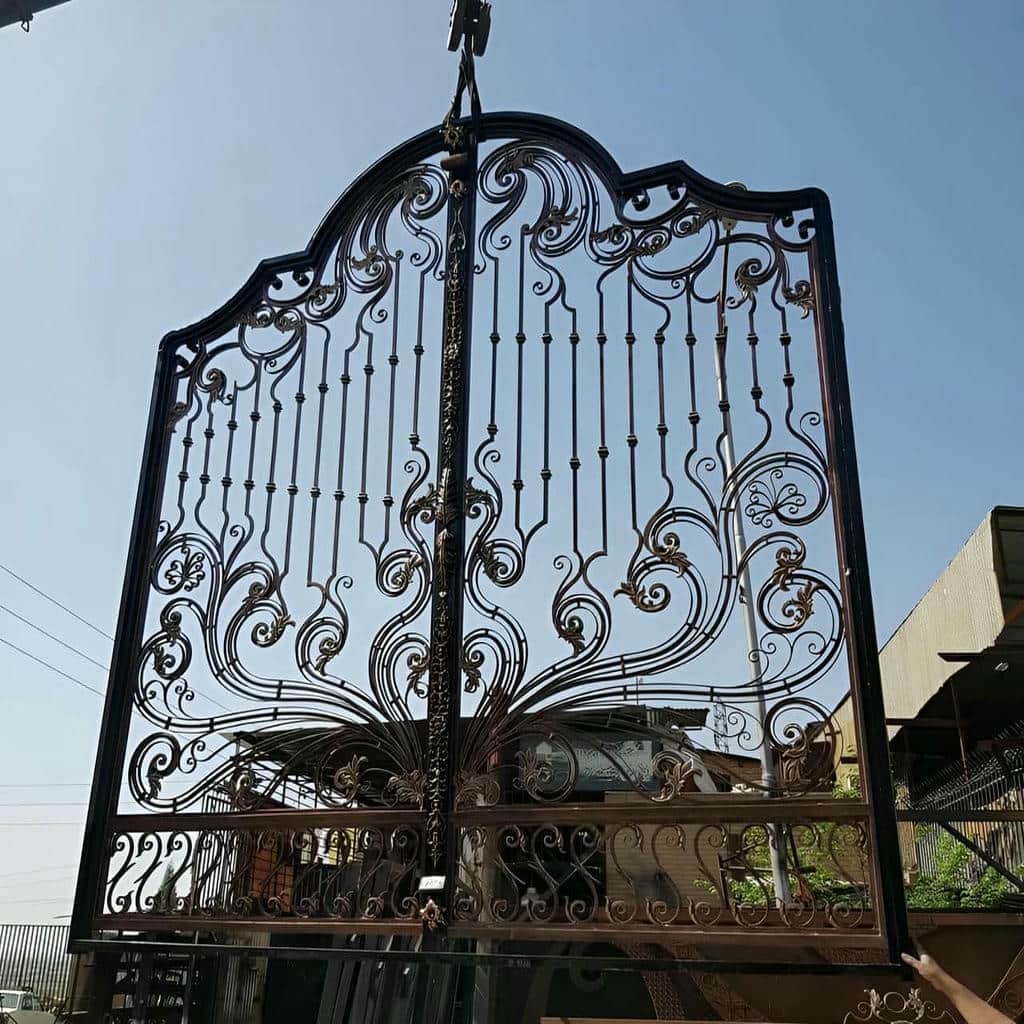درب حیاط طاق دار دو لنگه برای اجرای ورودی حیاط
