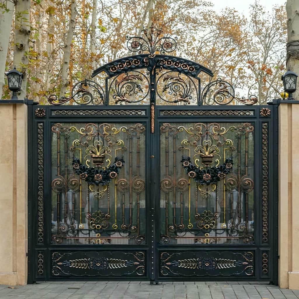 درب حیاط نمای آجری مشبک برای اجرای ورودی روشن