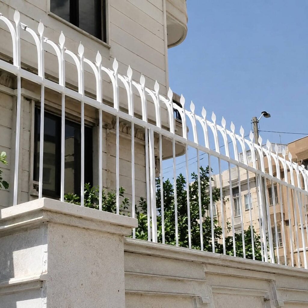 خدمات نصب نرده حفاظ دیوار ساده با پشتیبانی