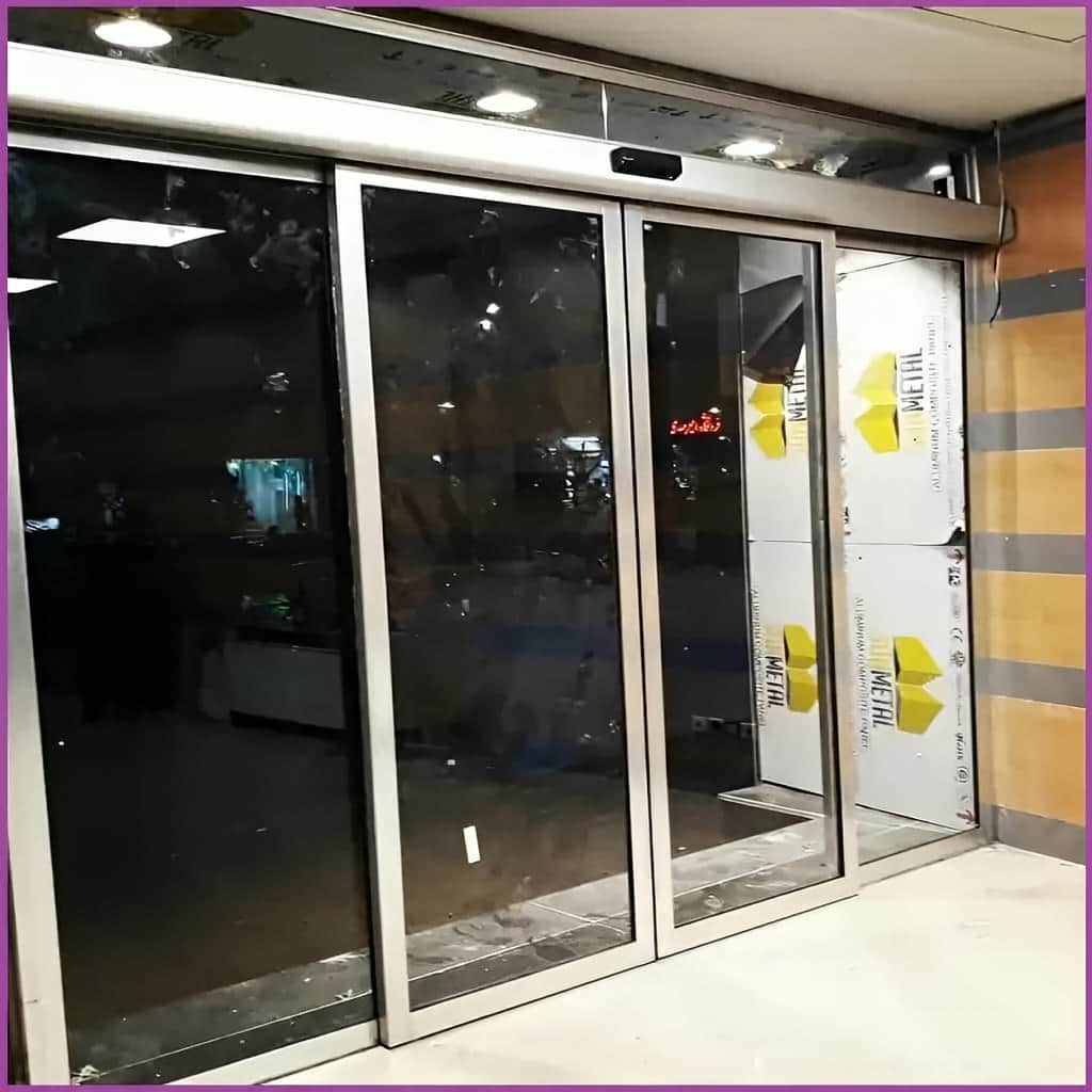 نصب درب اتوماتیک با رنگ کوره ای