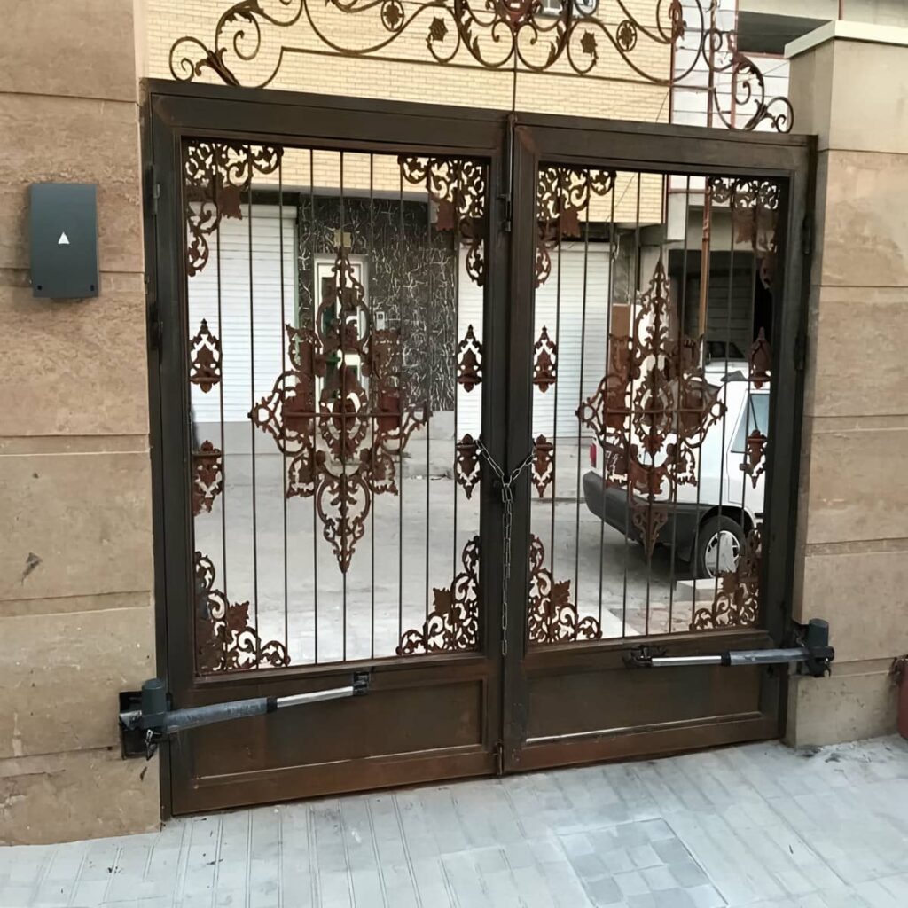 بهترین برند جک درب برقی پارکینگی