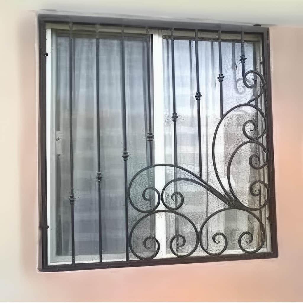 حفاظ پنجره ویلایی با رنگ مشکی