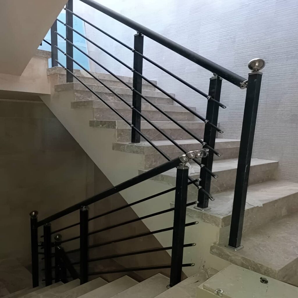 نرده استیل راه پله با دستگیره استیل