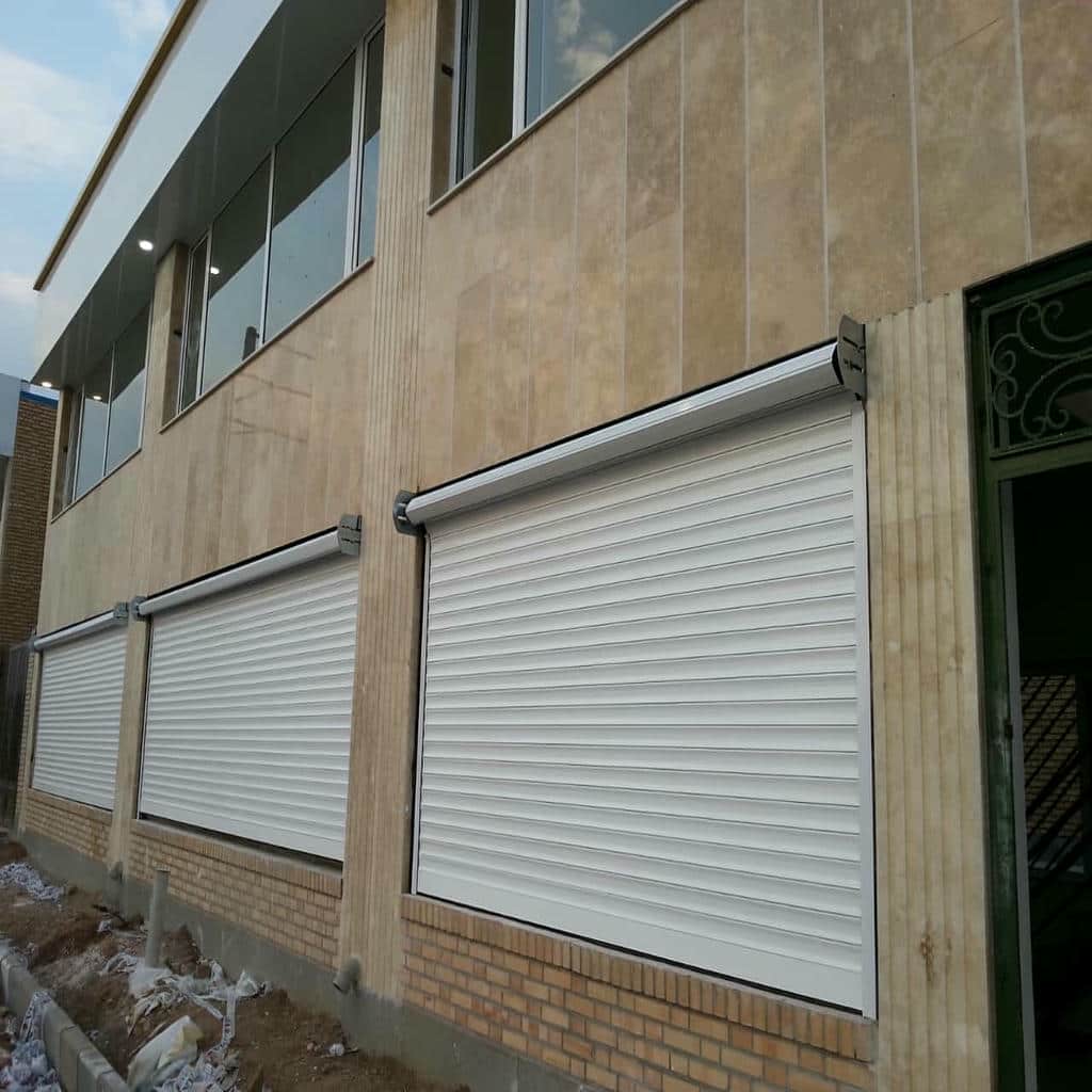 کرکره پنجره ریموت دار