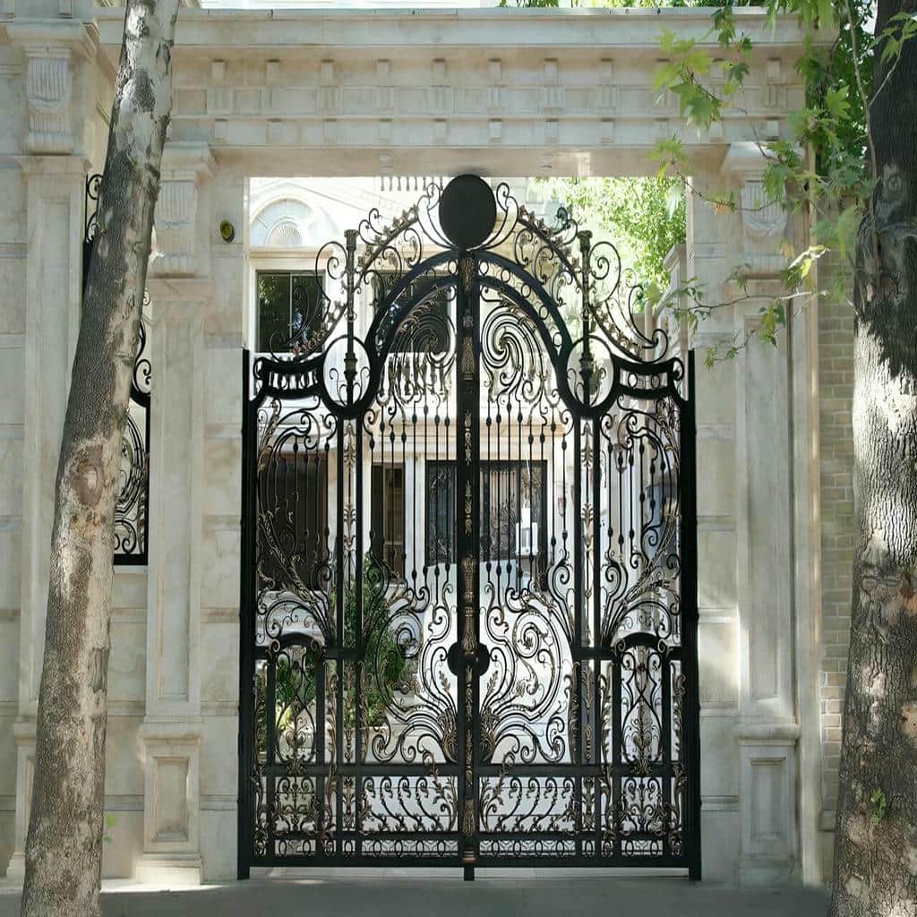 درب پارکینگ آهنی با طراحی مدرن